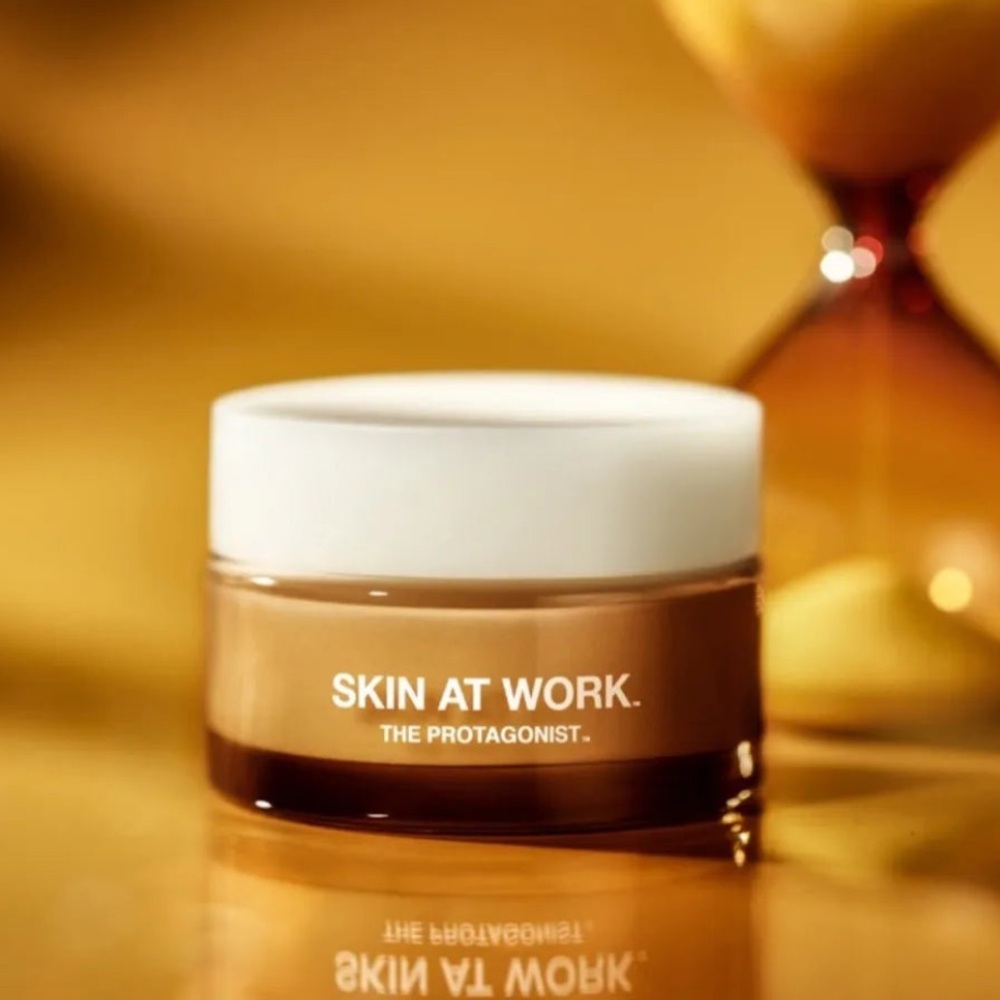 New SKIN AT WORK The Protagonist Hydrating Serum